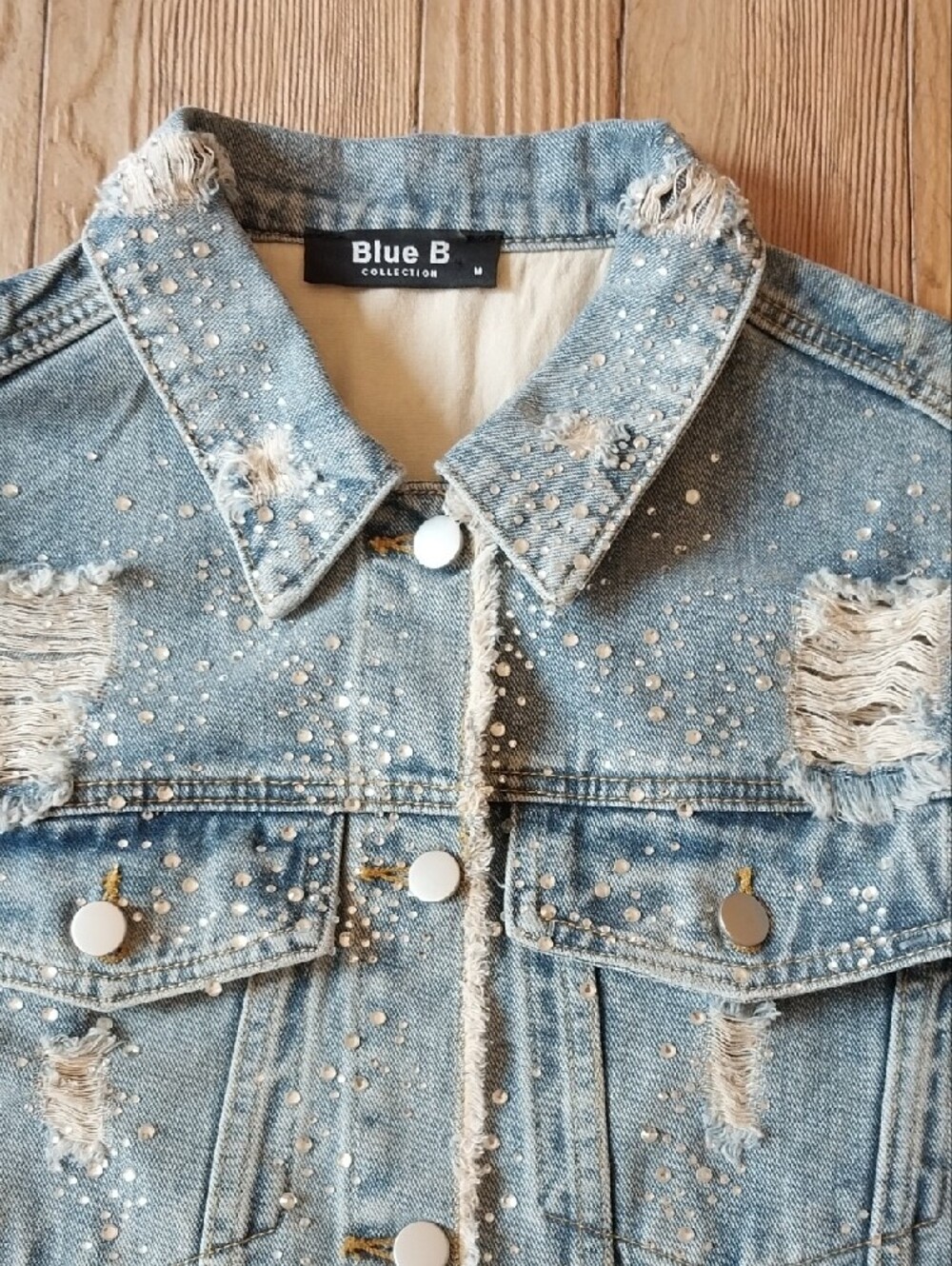Light Wash Rhinestone & Distress Denim Jacket - Picture 3 of 9
